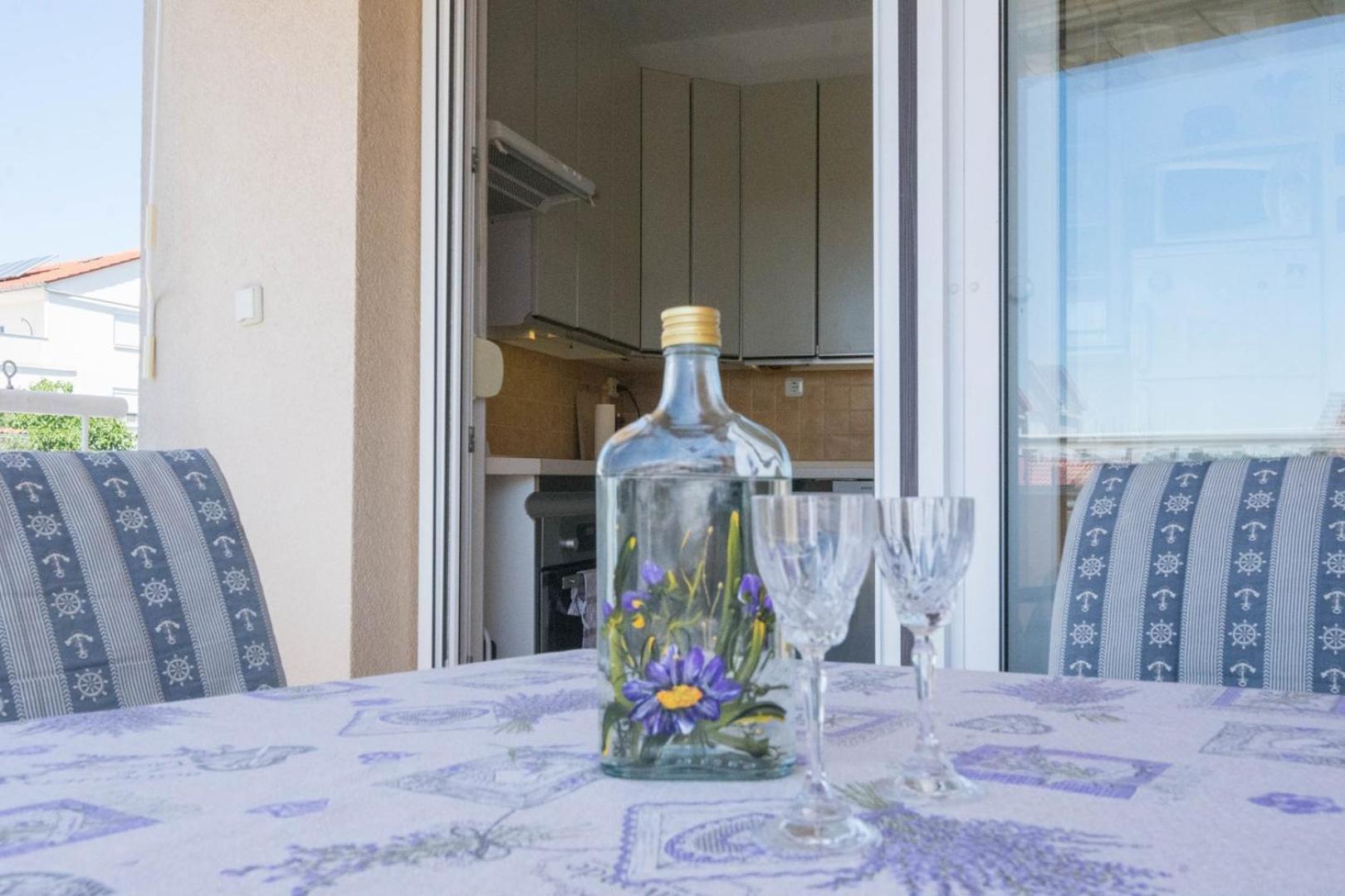 Spacious Apartment On A Great Location -Apartment Kuhta Biograd Na Moru Exterior foto